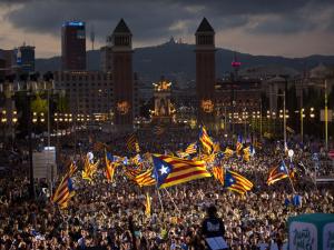 Thousands of Catalans Rally for their Independence